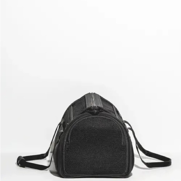 Wild One Pet Carrier with matching Treat Bag NWT (BLK) - Picture 13 of 13